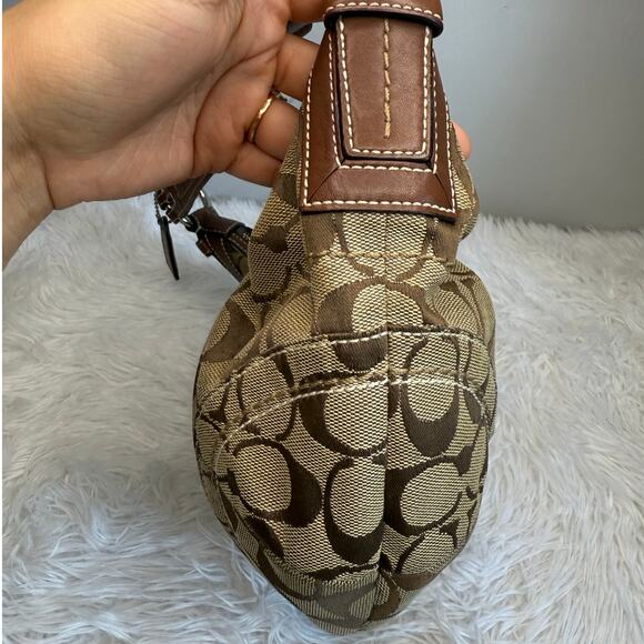 y2k COACH Brown Signature Canvas Soho Hobo Shoulder Bag - Picture 9 of 10